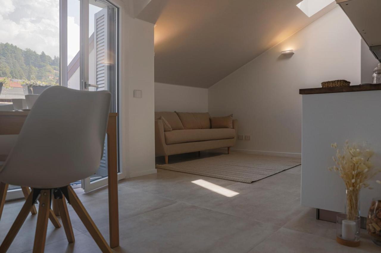 Ca' Del Re Scartozz Apartment Gavirate Exterior photo
