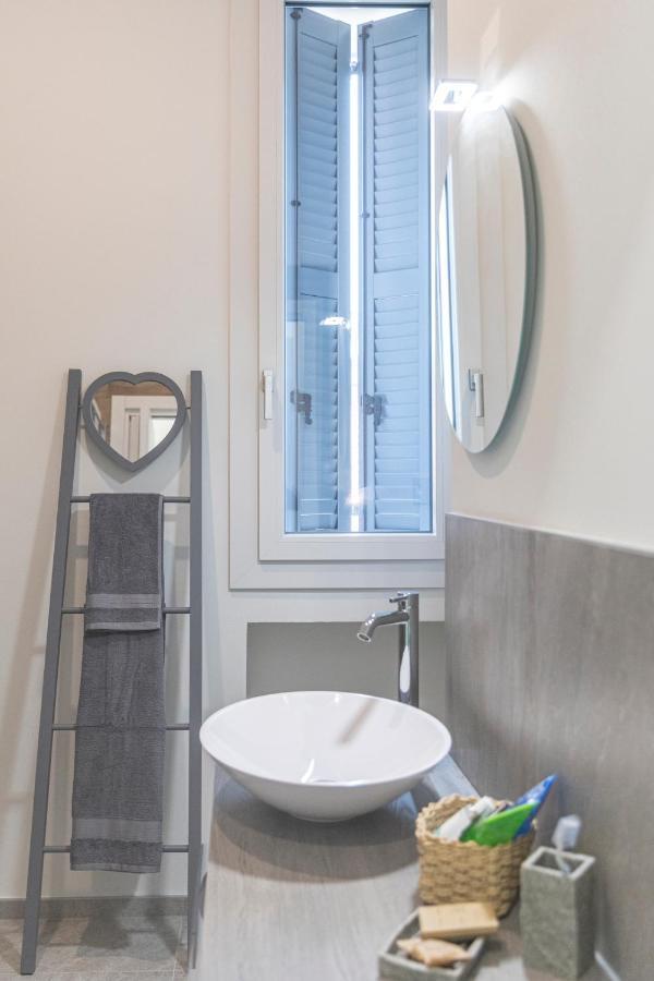 Ca' Del Re Scartozz Apartment Gavirate Exterior photo