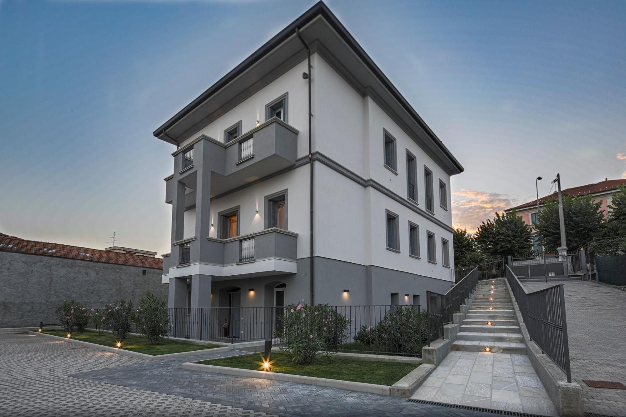 Ca' Del Re Scartozz Apartment Gavirate Exterior photo