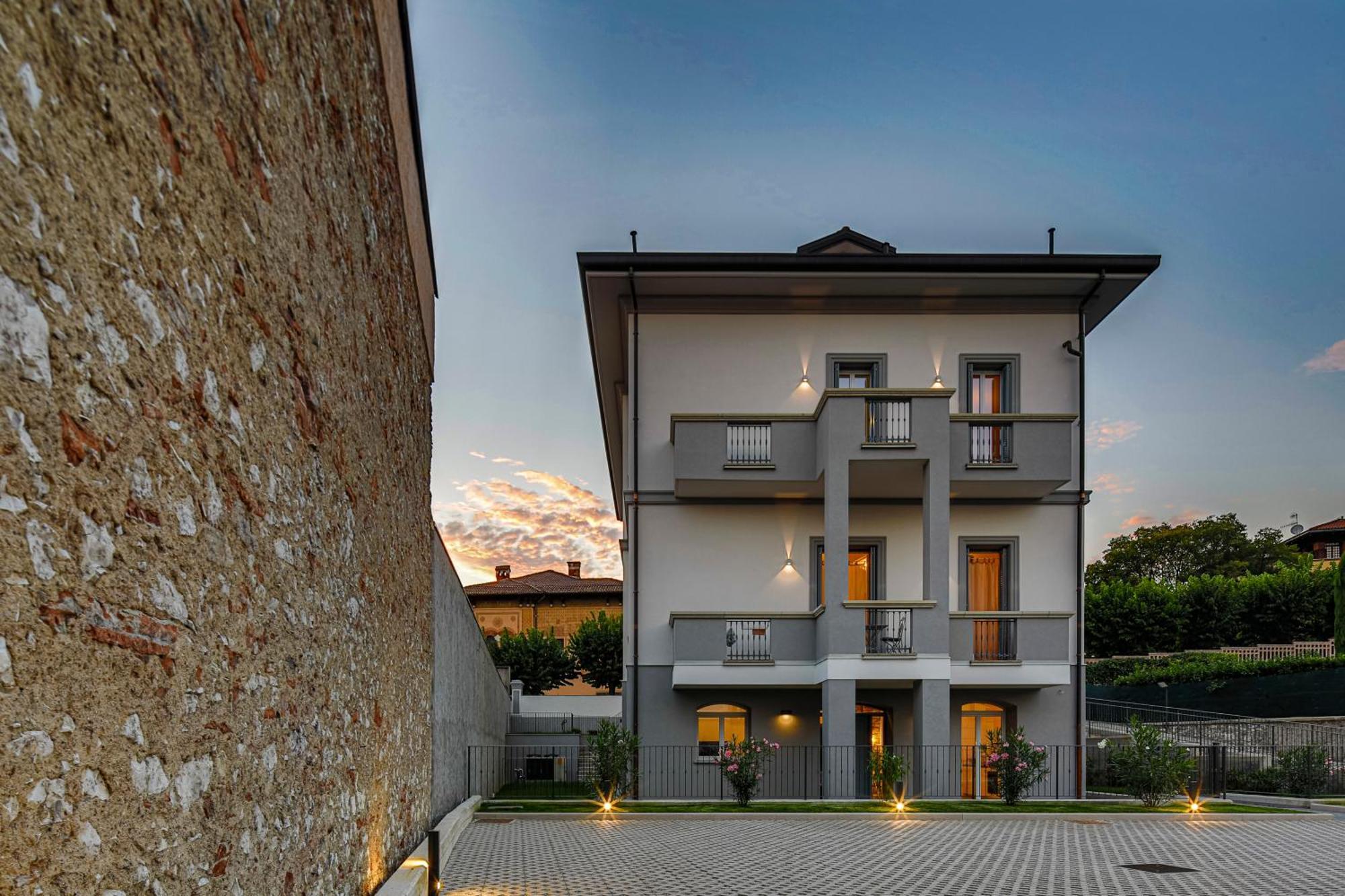Ca' Del Re Scartozz Apartment Gavirate Exterior photo